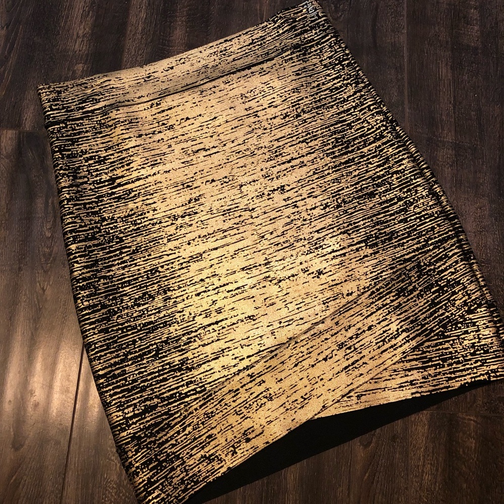 BCBG gold and black bandage skirt